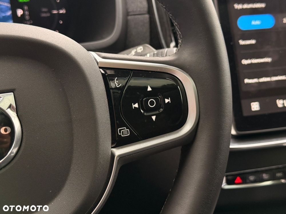 Volvo XC 90 - 21