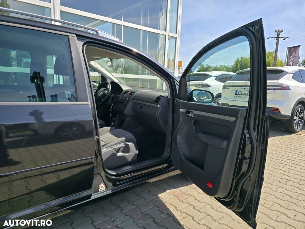 Volkswagen Touran 2.0 TDI DPF DSG Comfortline - 10