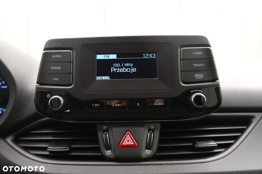 Hyundai i30 1.5 DPI Modern - 12