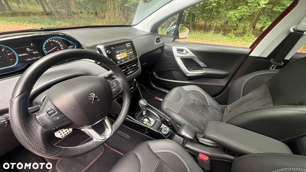 Peugeot 2008 PureTech 110 GPF Stop&Start EAT6 Style - 17