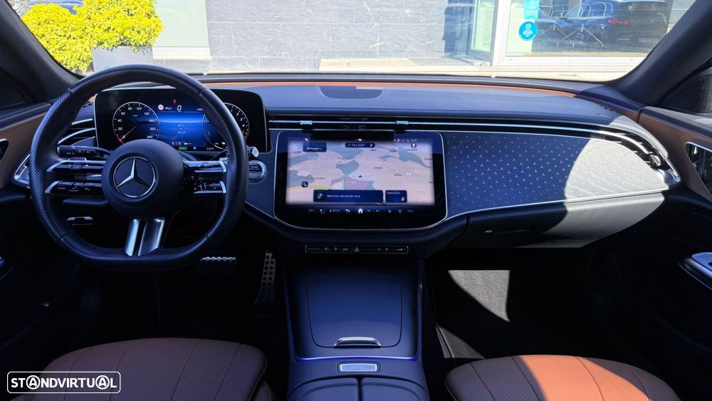 Mercedes-Benz E 300 de AMG Line - 18