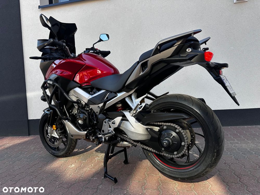 Honda VFR - 2