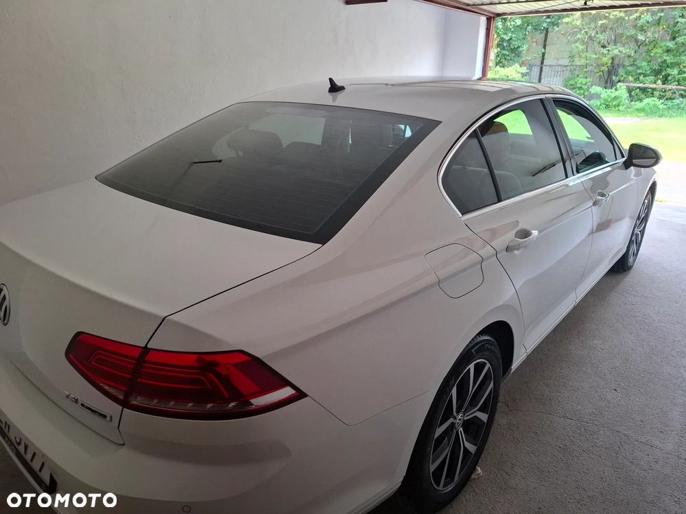 Volkswagen Passat 1.4 TSI BMT Comfortline - 31