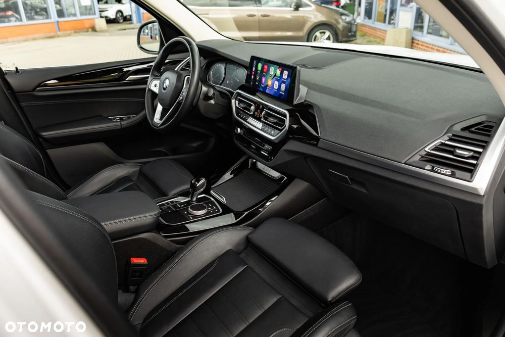 BMW X3 sDrive18d sport - 24