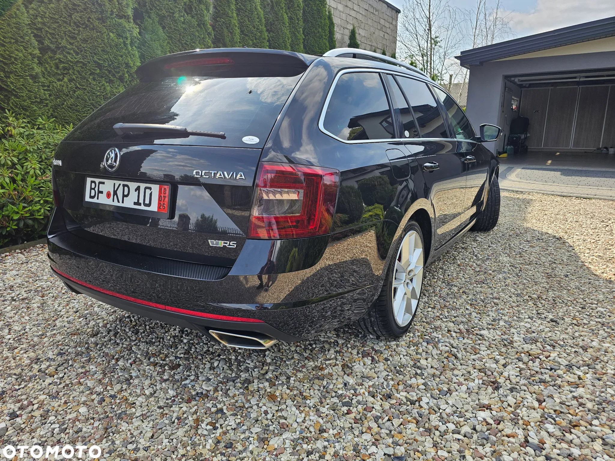 Skoda Octavia Combi 2.0 TDI DSG RS - 13