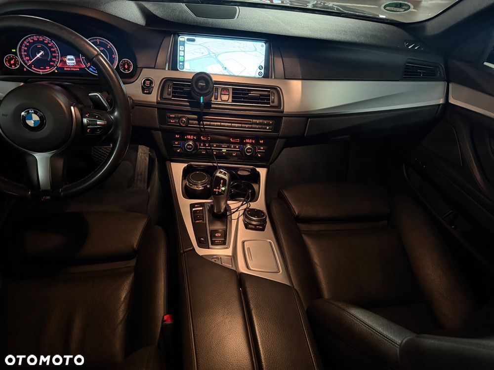 BMW Seria 5 520d Luxury Line - 8