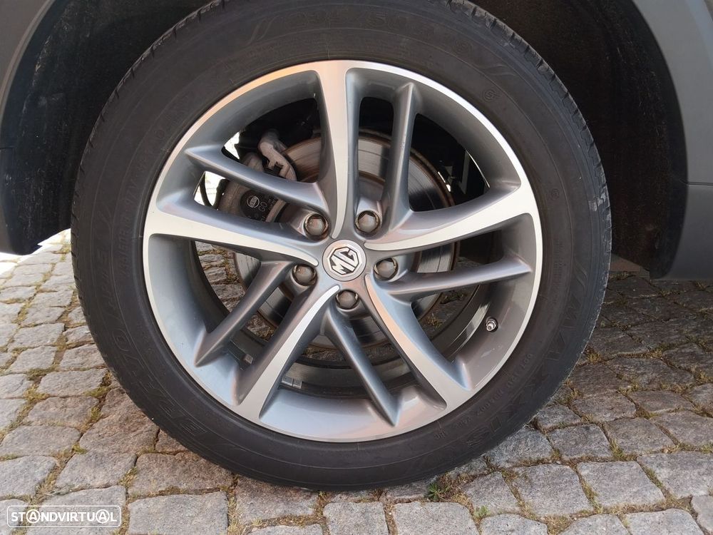 MG EHS 1.5 T-GDI Plug-in Hybrid Luxury - 16