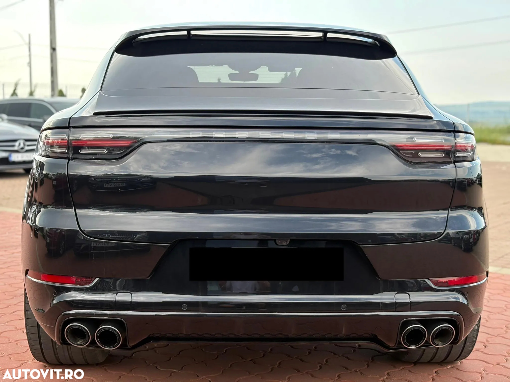 Porsche Cayenne S - 5
