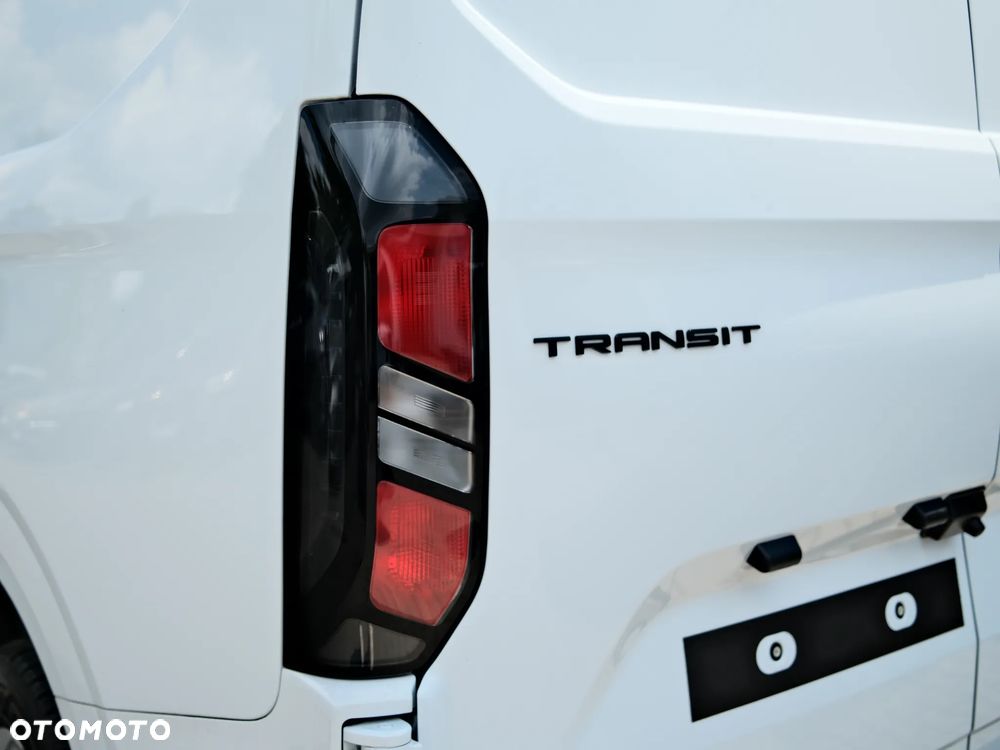 Ford Transit Custom - 13