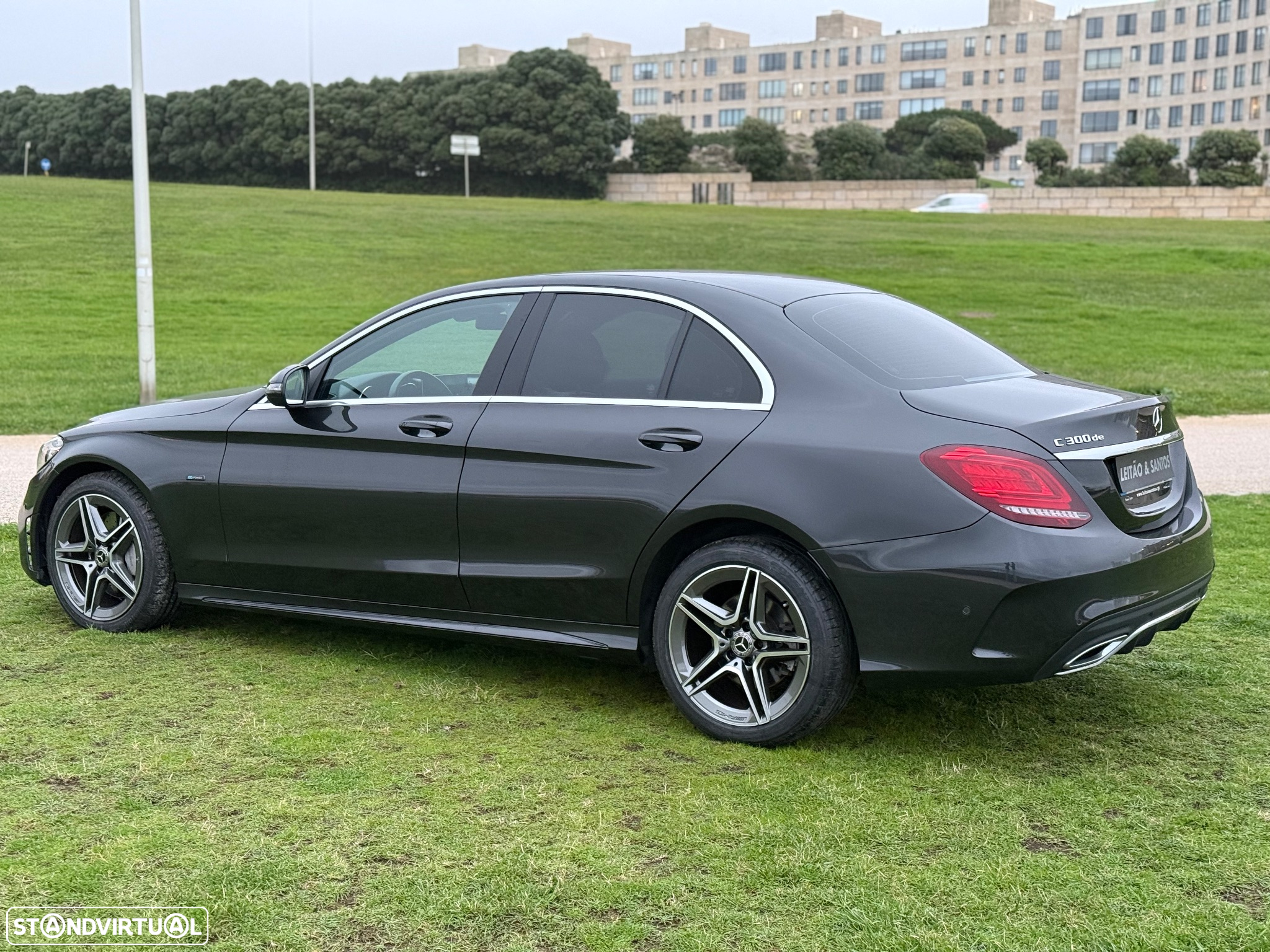 Mercedes-Benz C 300 de AMG Line - 56