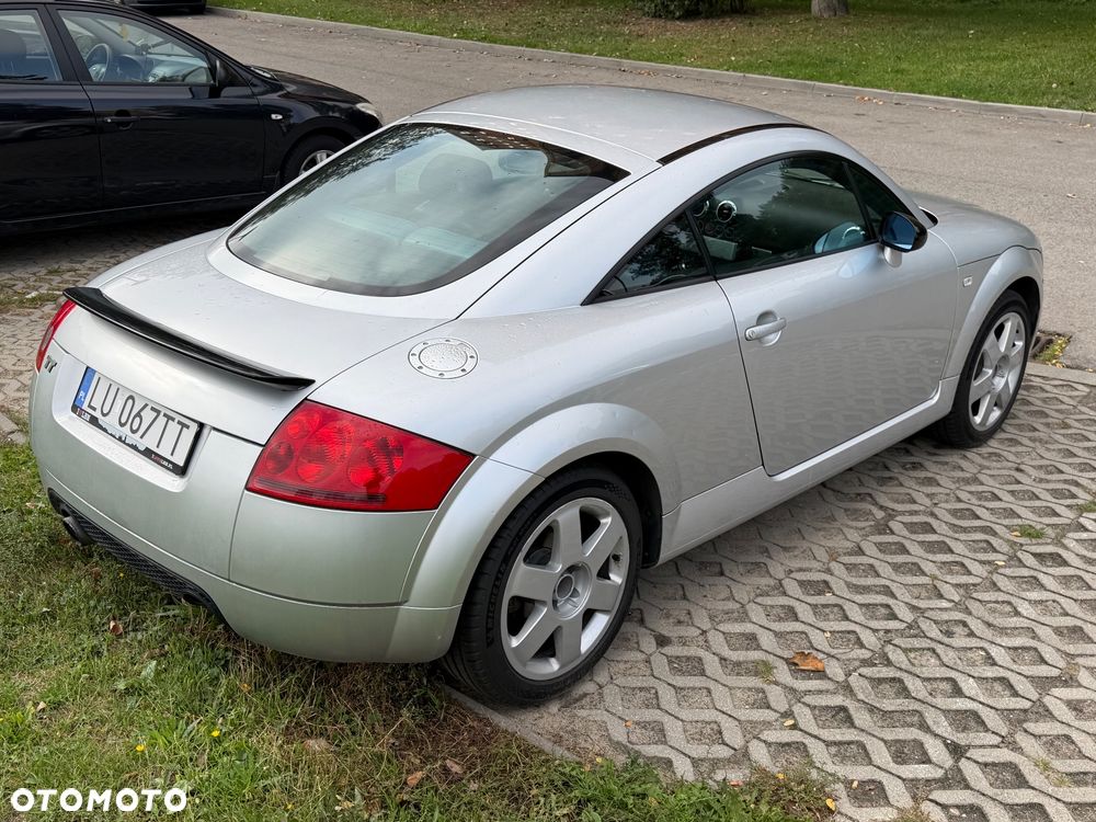 Audi TT Coupé - 4