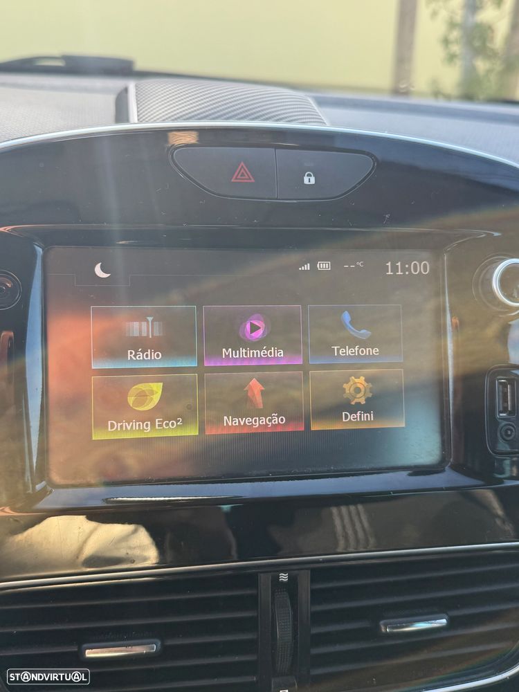 Renault Clio - 12