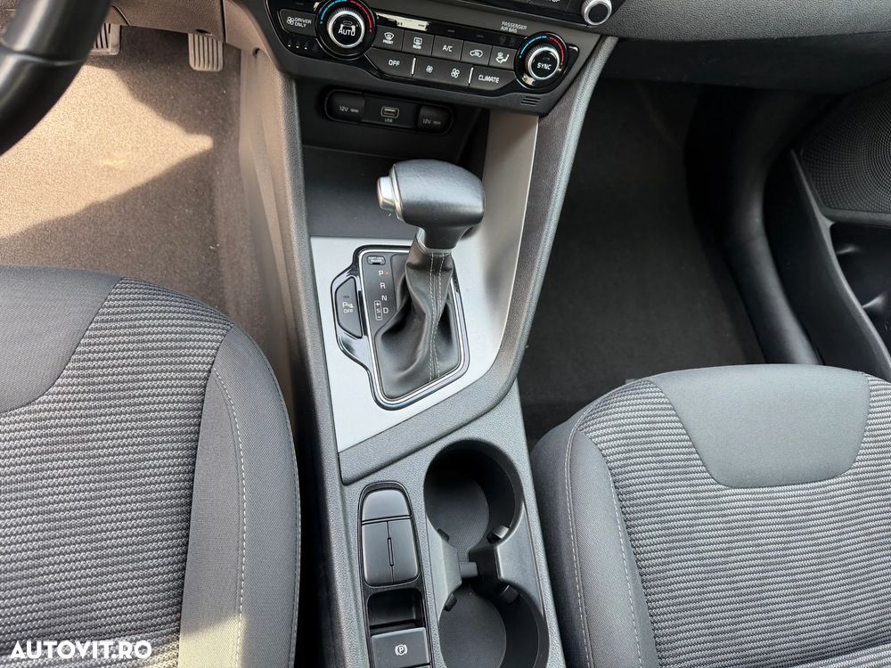 Kia Niro 1.6 GDI HEV 2WD OPF Aut. Edition 7 - 13