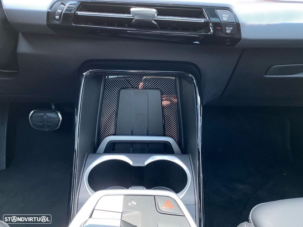 BMW iX1 xDrive30 Pack Desportivo M - 13