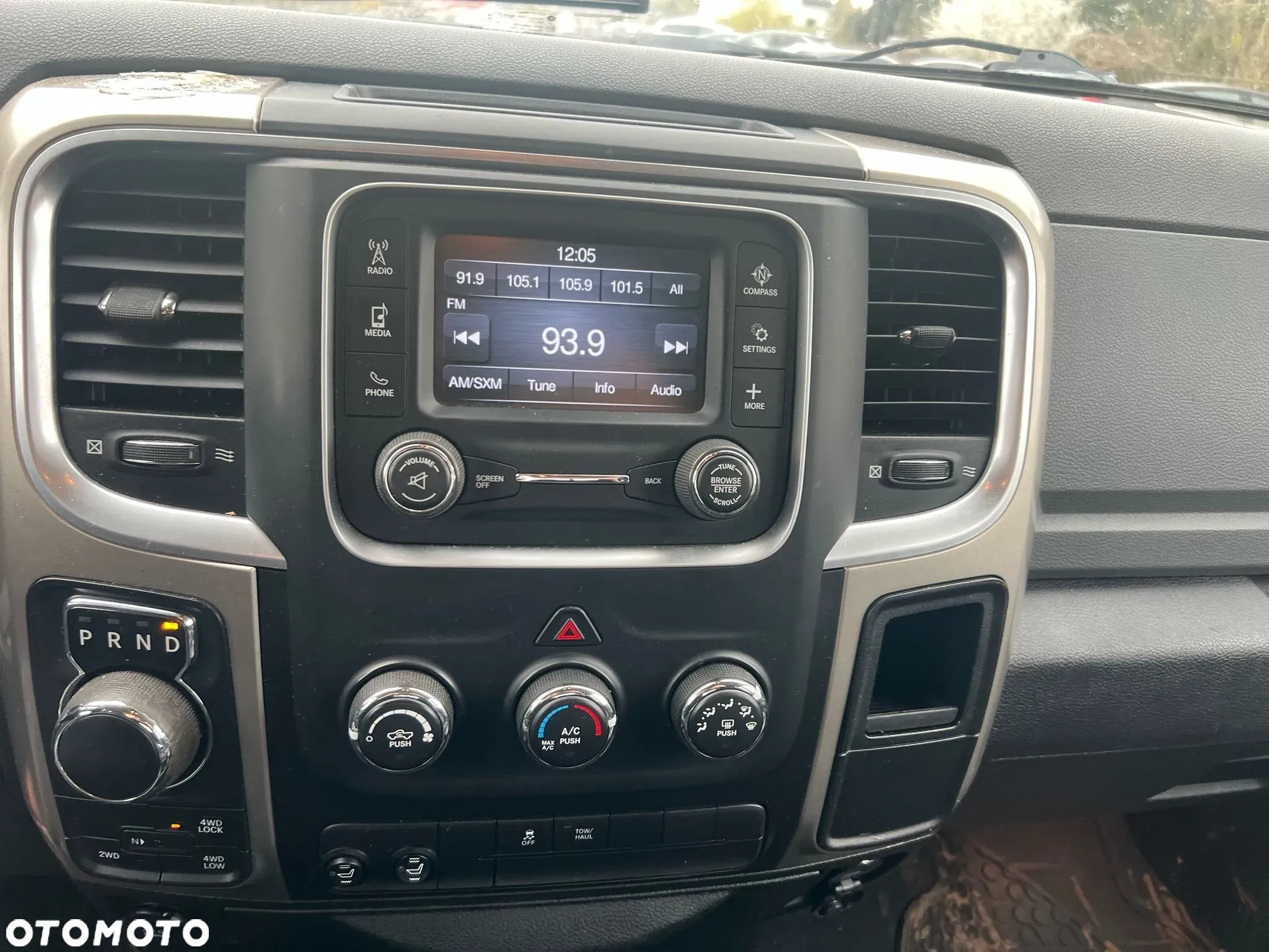 RAM 1500 5.7 Crew Cab Laramie - 13