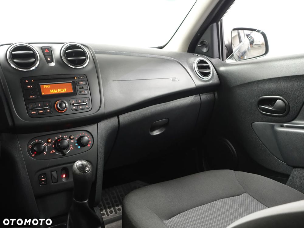 Dacia Sandero 1.2 16V 75 Essentiel - 35