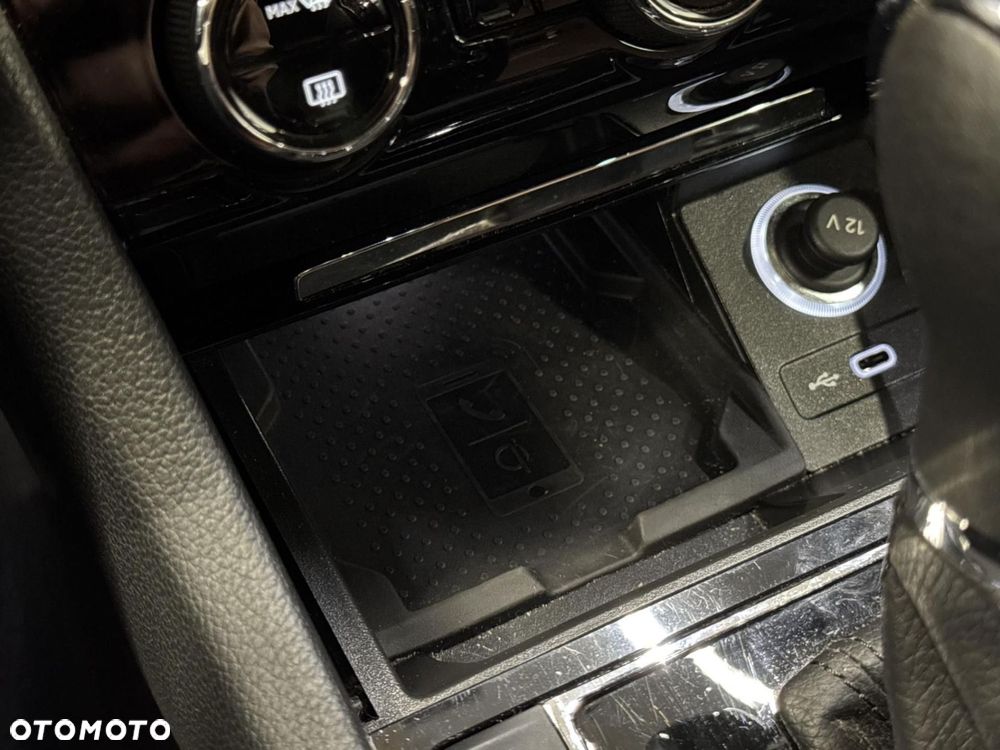 Skoda Superb 2.0 TSI L&K DSG - 23