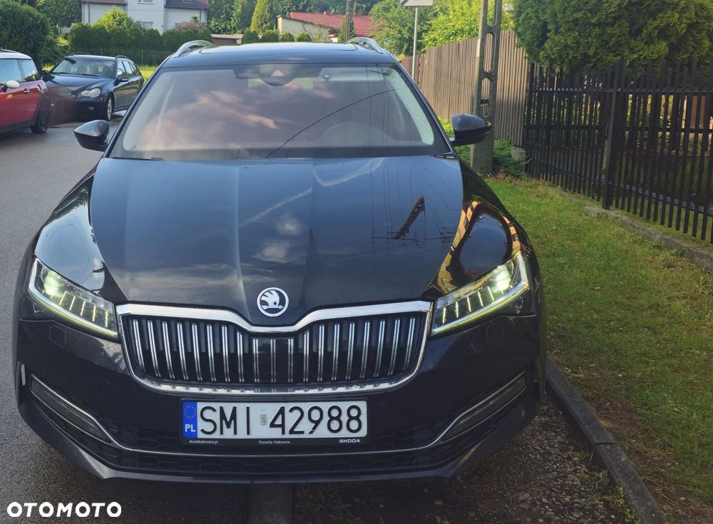 Skoda Superb 2.0 TDI SCR 4x4 L&K DSG - 2