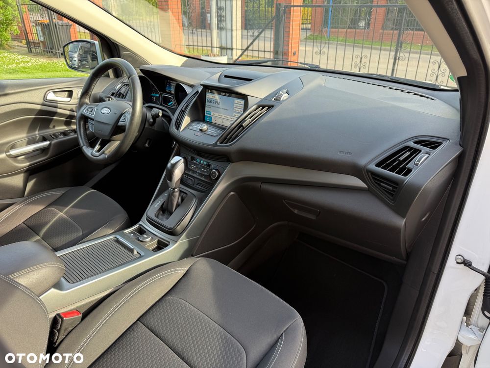 Ford Kuga 2.0 TDCi 4x4 Titanium - 20