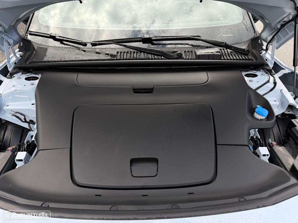 Volvo EX30 69 kWh Single Motor Extended Range Plus - 17