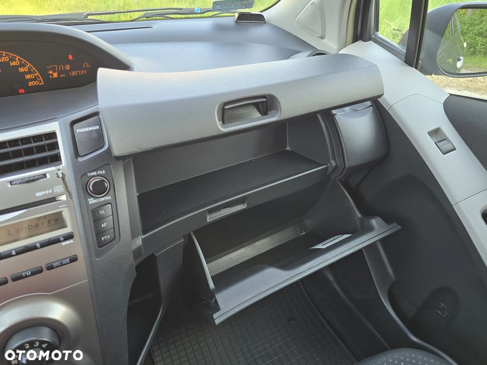 Toyota Yaris 1.33 Luna - 25