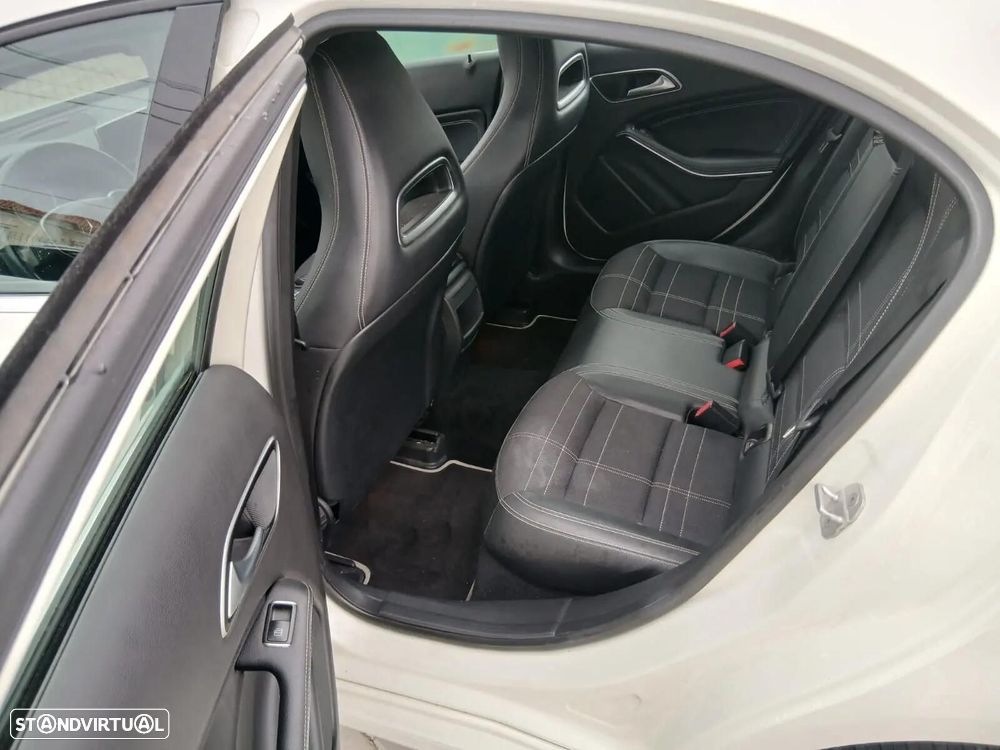 Mercedes-Benz A 200 - 9