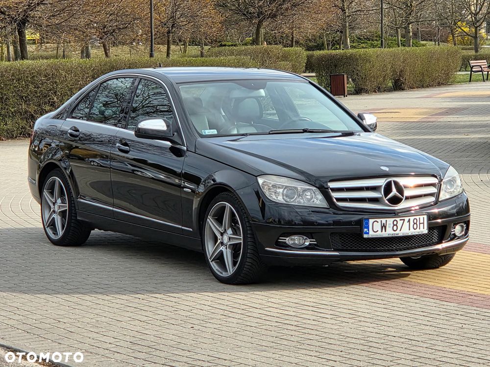 Mercedes-Benz Klasa C 220 CDI DPF Automatik Avantgarde - 12