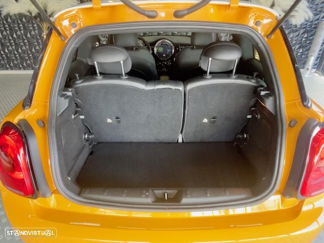 MINI 3 Portas Cooper Aut. - 38