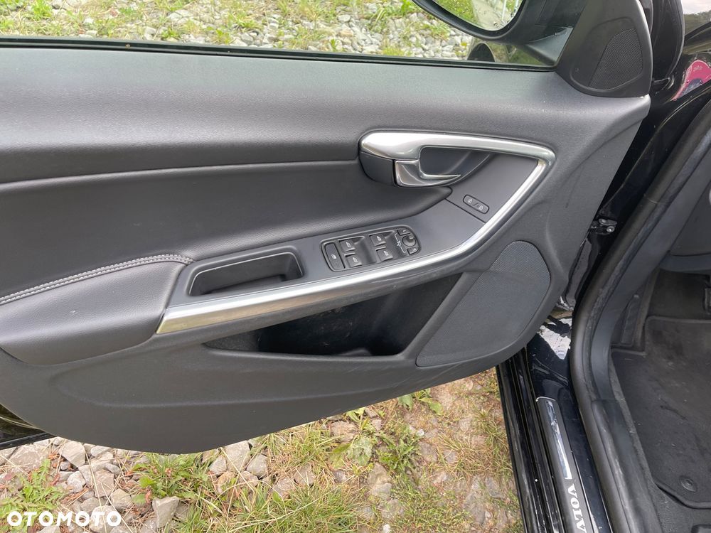 Volvo V60 D4 Edition - 9