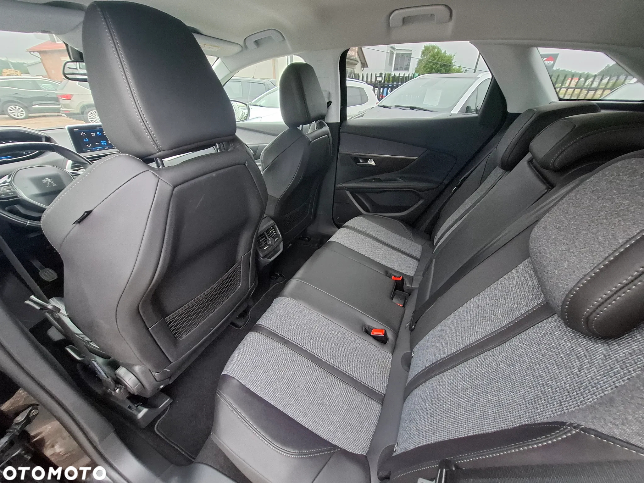 Peugeot 3008 1.5 BlueHDi Active S&S - 13