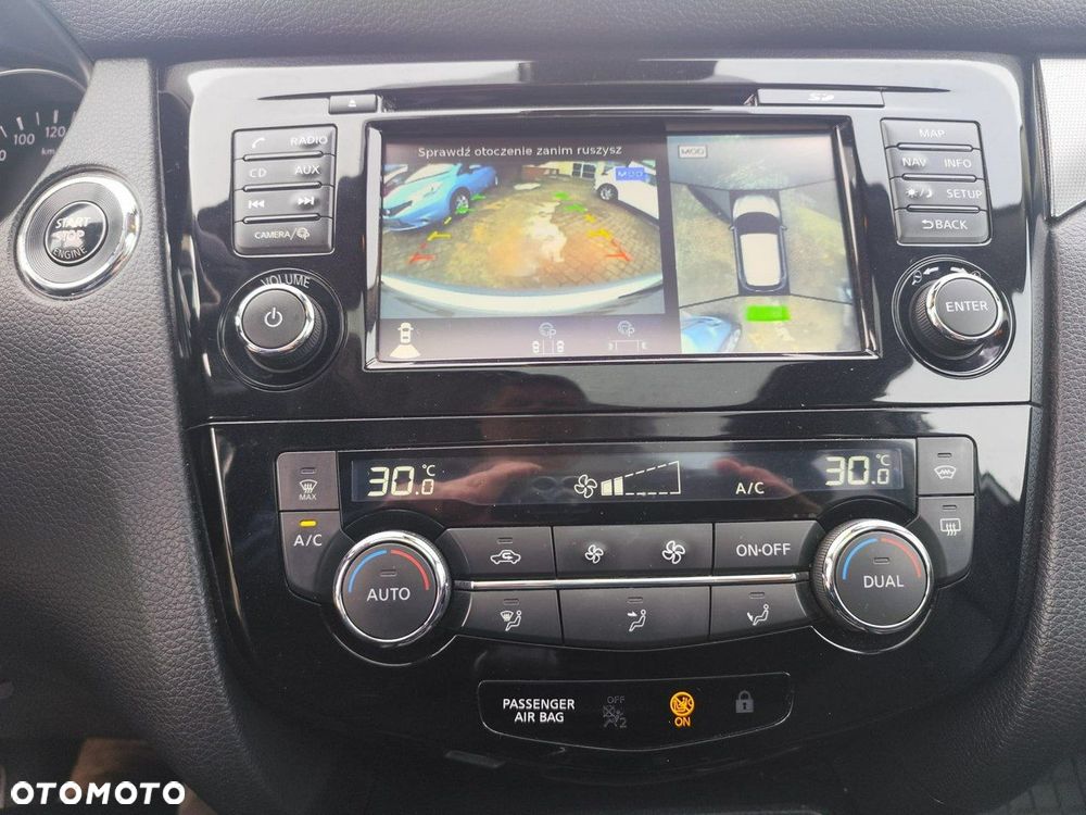 Nissan Qashqai 1.6 DIG-T Tekna+ - 26