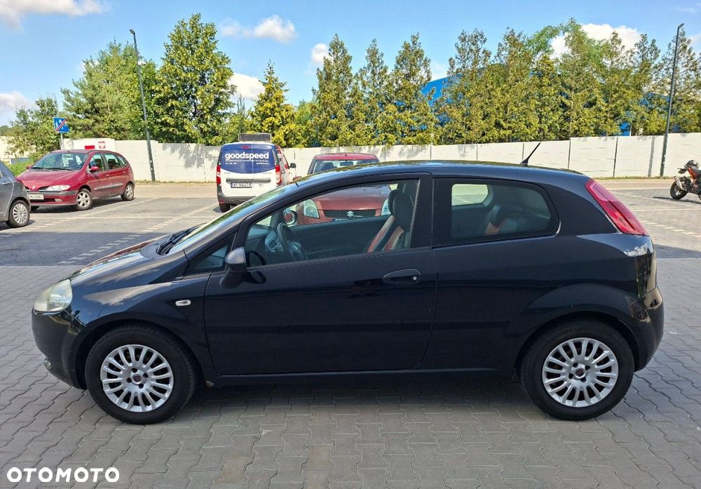 Fiat Grande Punto - 4