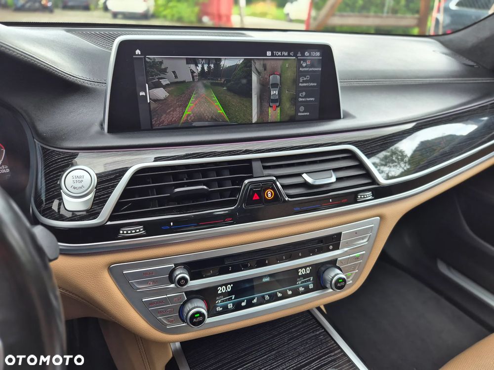BMW Seria 7 740d xDrive mHEV sport - 38