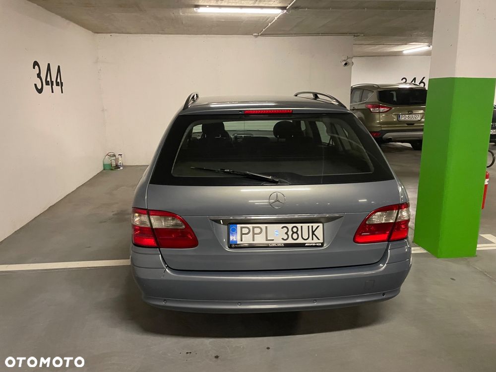 Mercedes-Benz Klasa E 280 CDI T Classic - 15