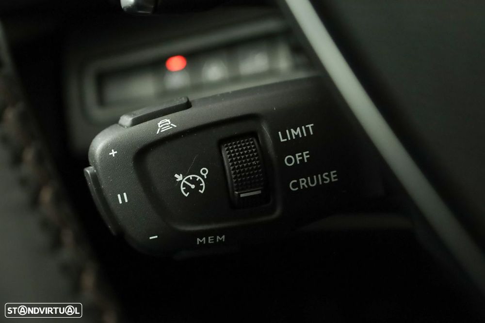 Peugeot 3008 1.2 Hybrid GT e-DCS6 - 18