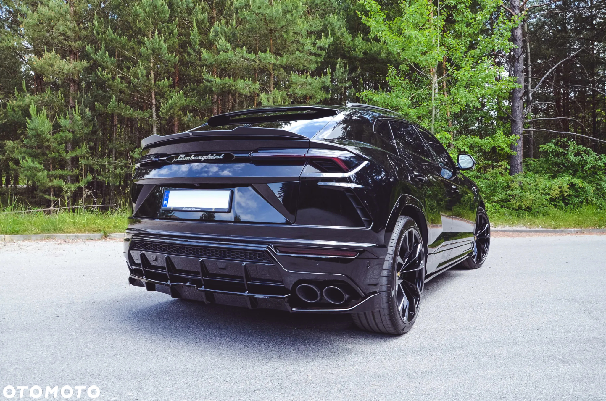 Lamborghini Urus - 12