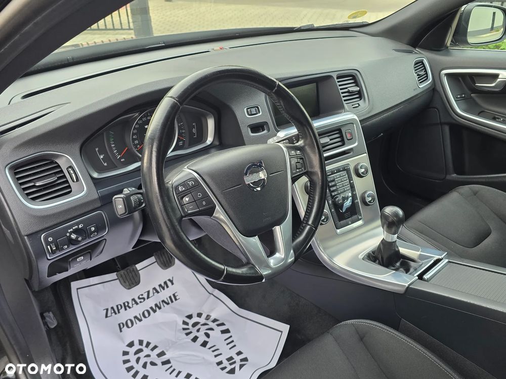 Volvo V60 D4 Summum - 30