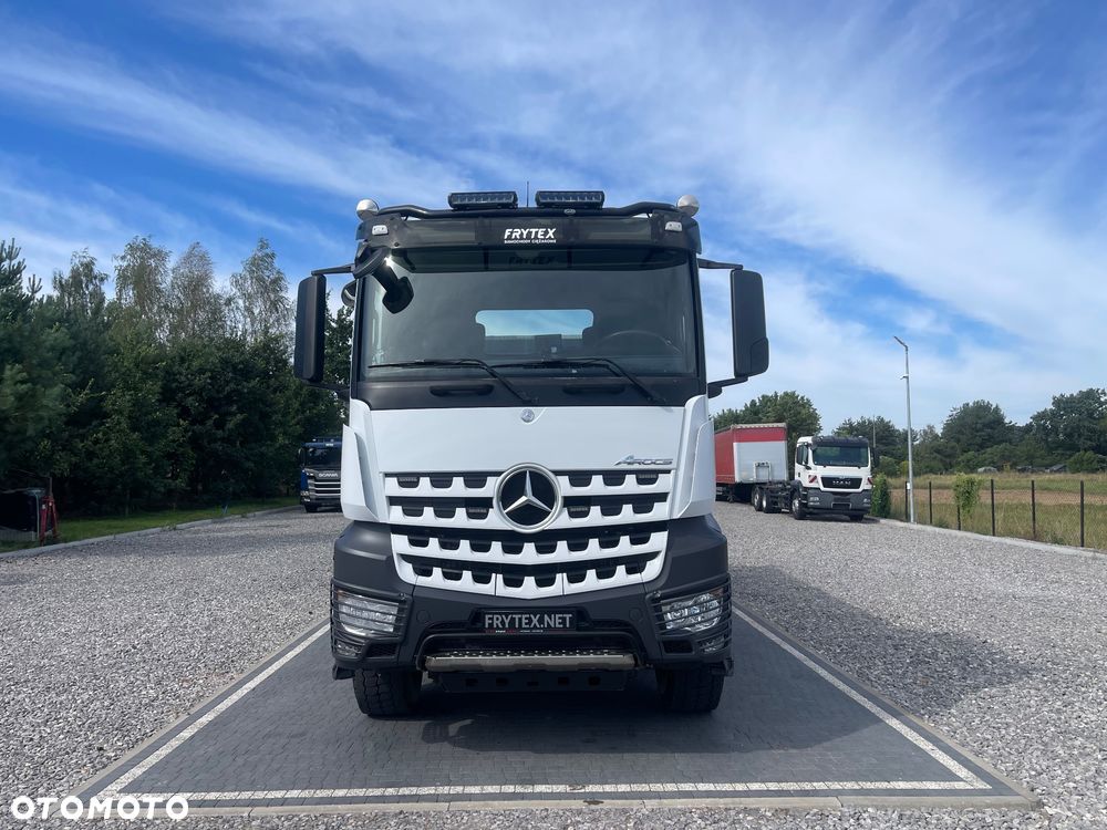 Mercedes-Benz Arocs 3252 - 4
