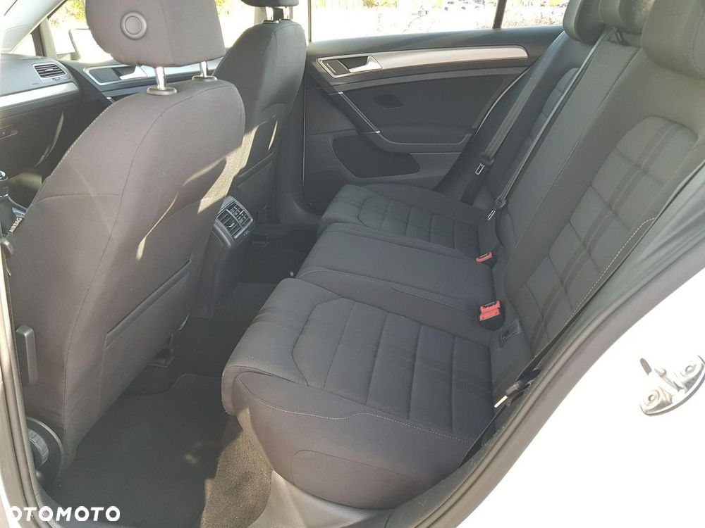 Volkswagen Golf 1.4 TSI BMT Comfortline - 11