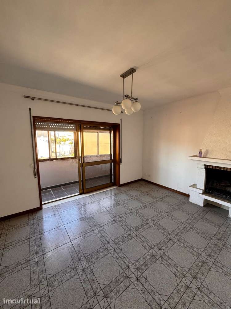Andar de moradia T3 com garagem, em Ermesinde - Grande imagem: 2/27