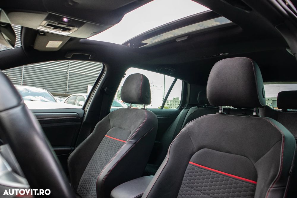 Volkswagen Golf GTI (BlueMotion Technology) DSG Performance - 27