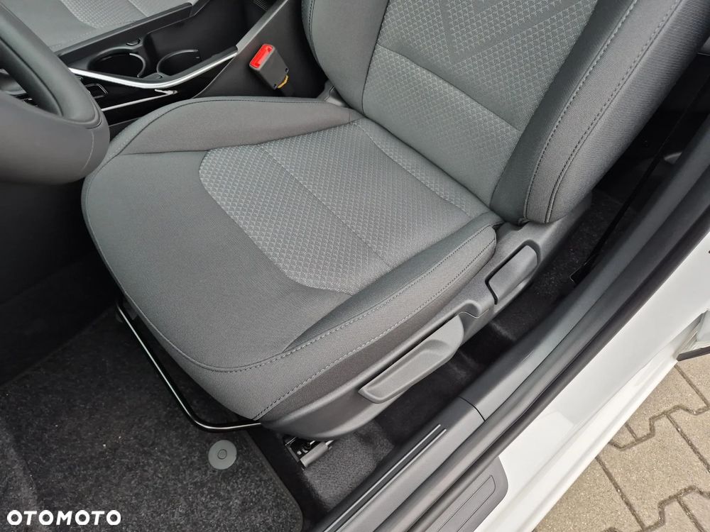 Kia Niro 1.6 GDI Hybrid M - 12