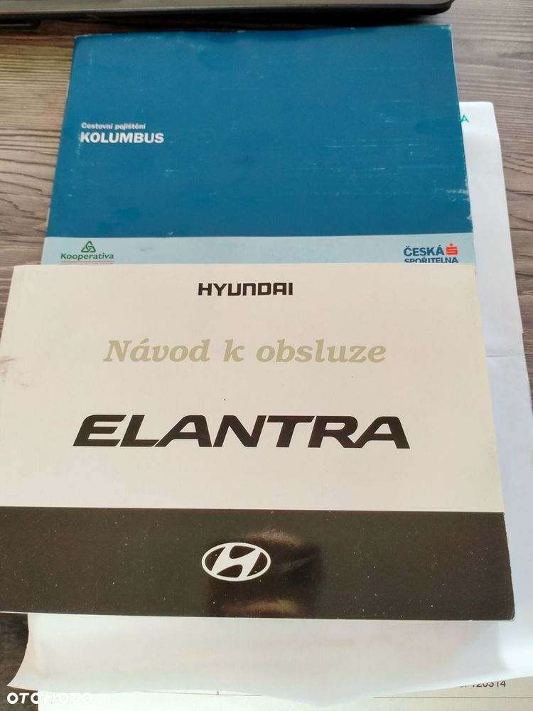 Hyundai Elantra - 27