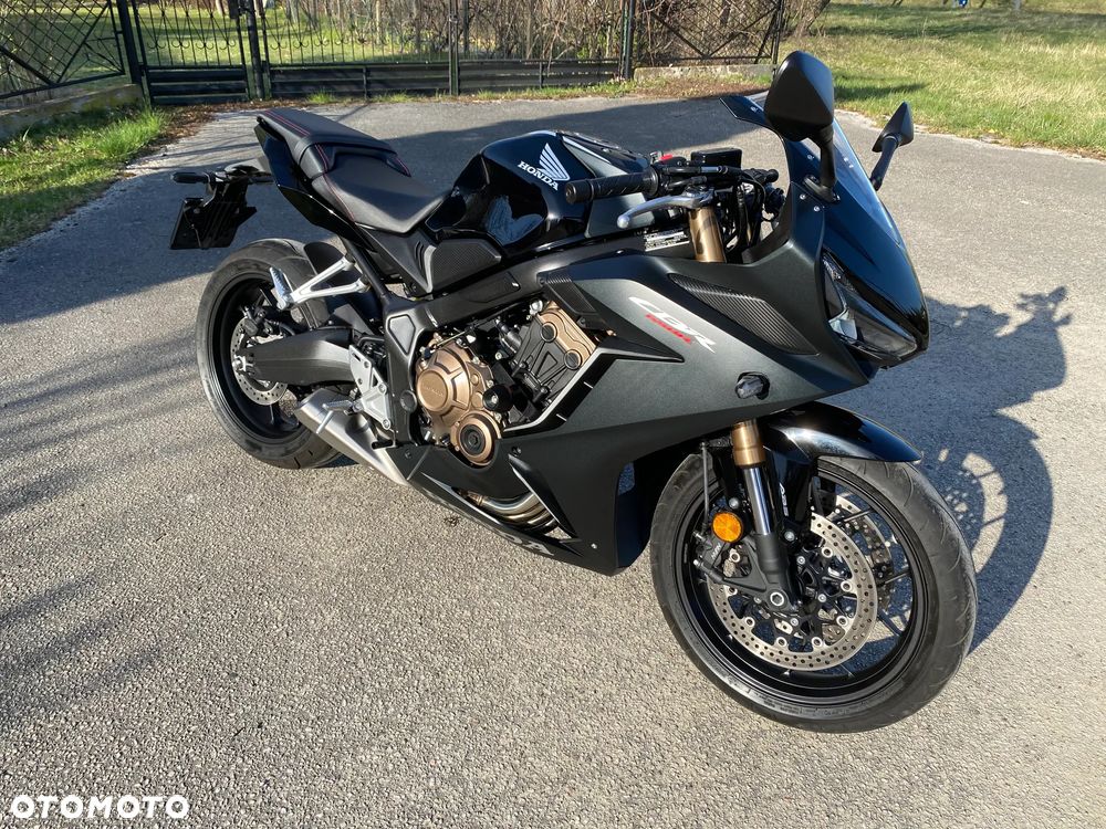 Honda CBR - 1