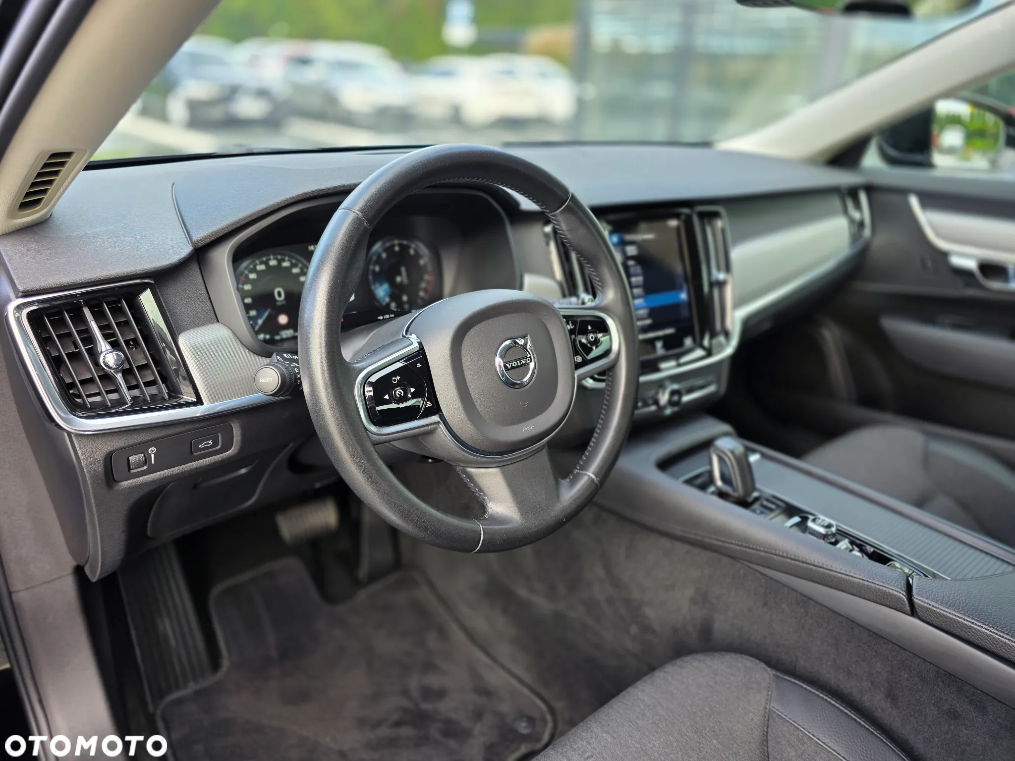 Volvo S90 B4 B Momentum Pro - 15