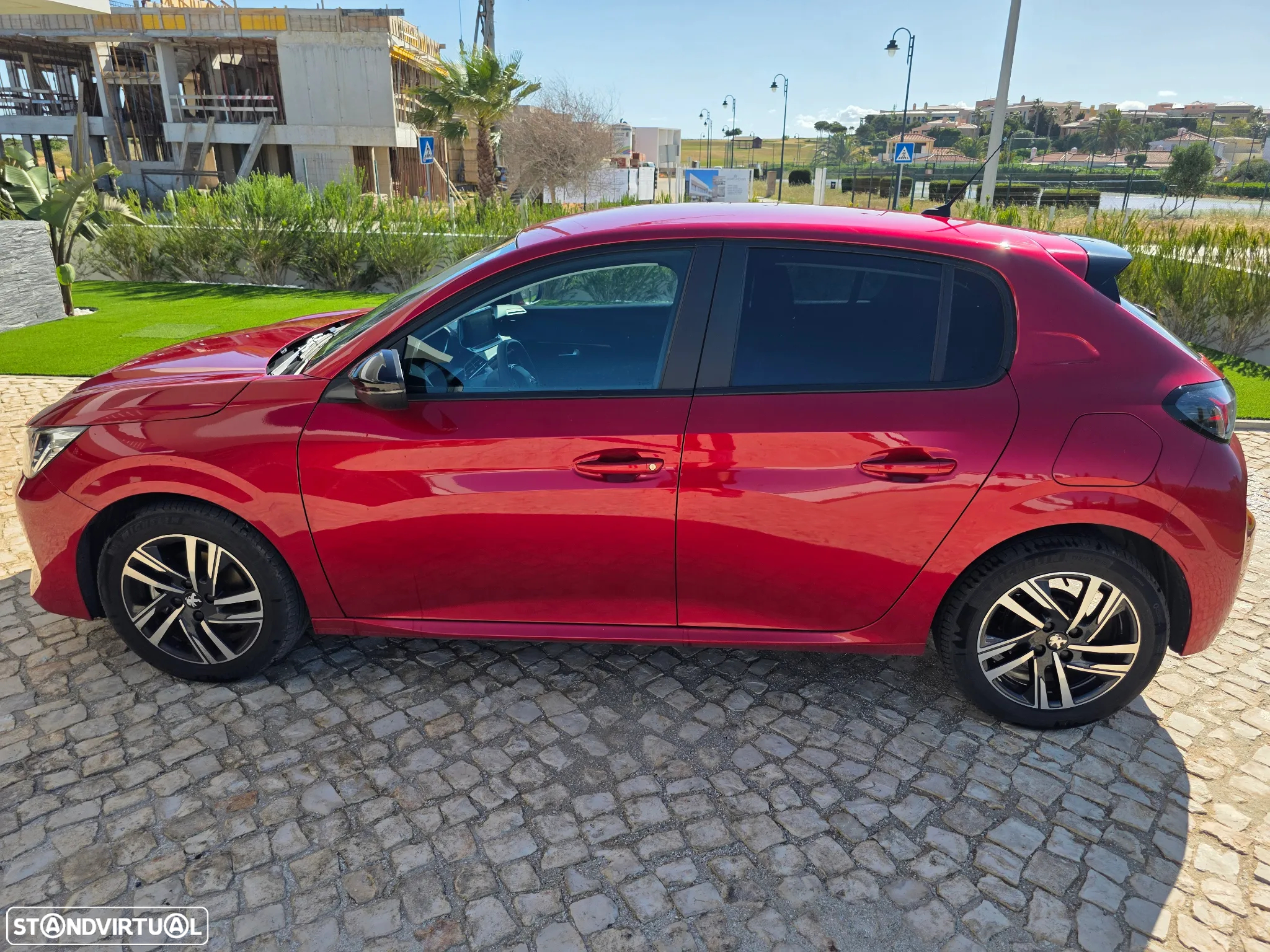 Peugeot 208 1.2 PureTech Active - 4