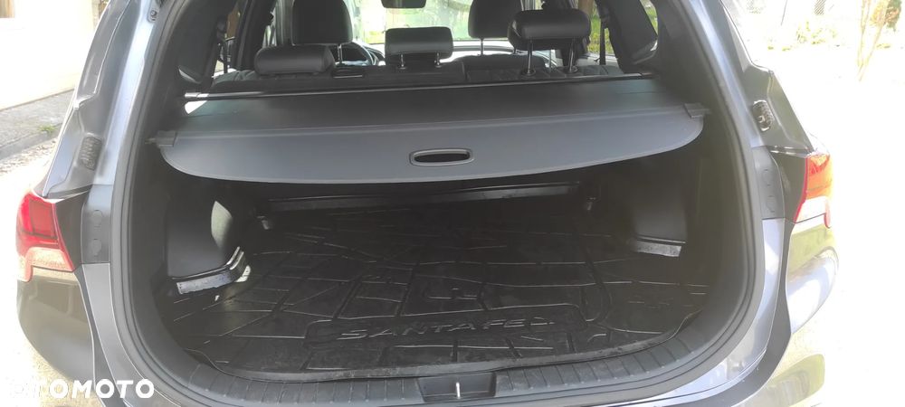 Hyundai Santa Fe 1.6 T-GDI HEV Platinum 4WD - 24