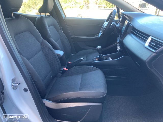 Renault Clio BLUE dCi 100 EVOLUTION - 32