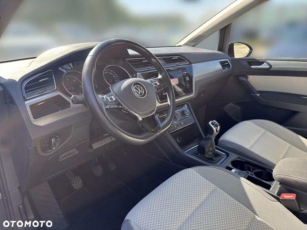 Volkswagen Touran 2.0 TDI BMT SCR Comfortline - 9