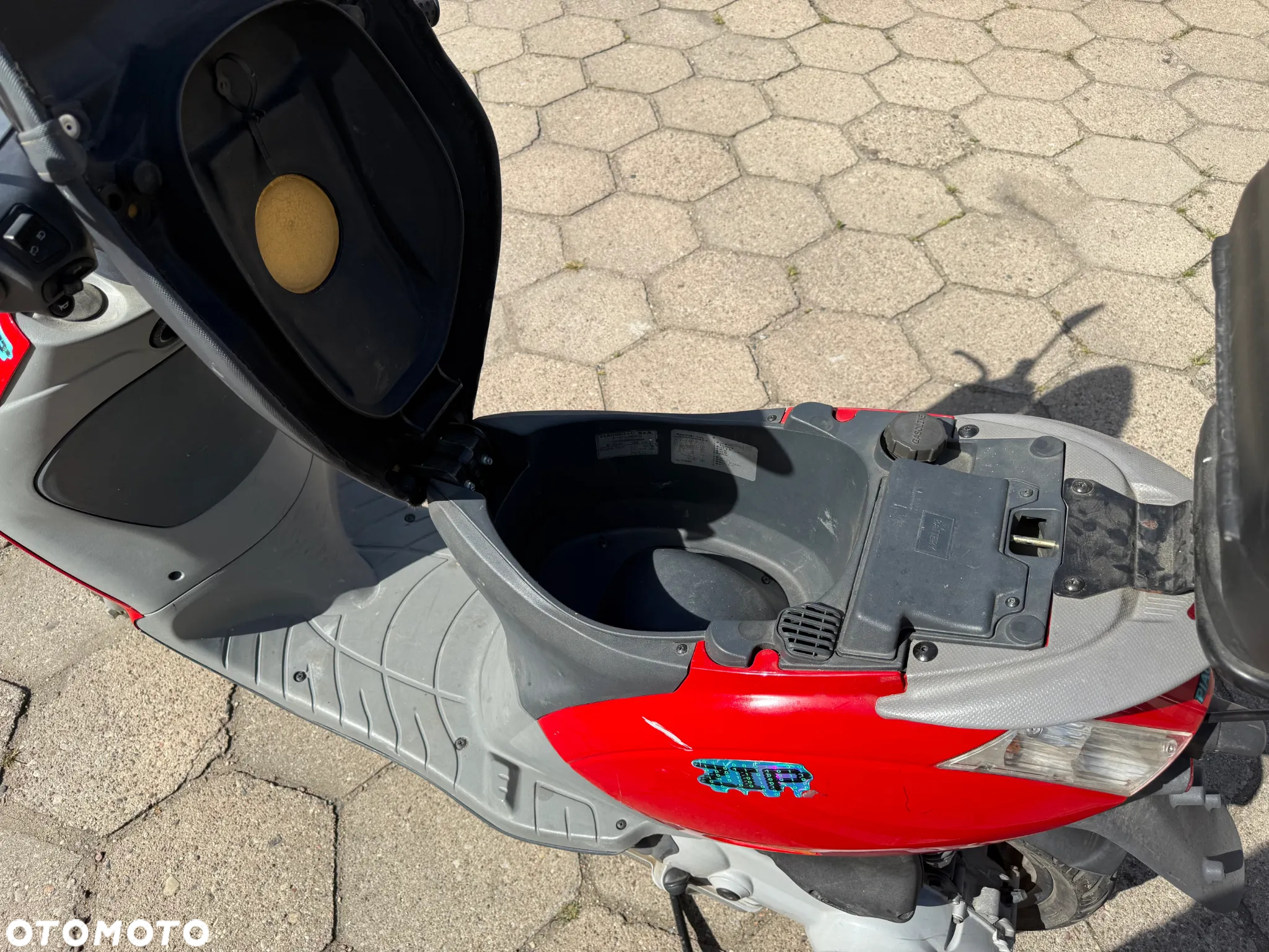 Piaggio ZIP - 16